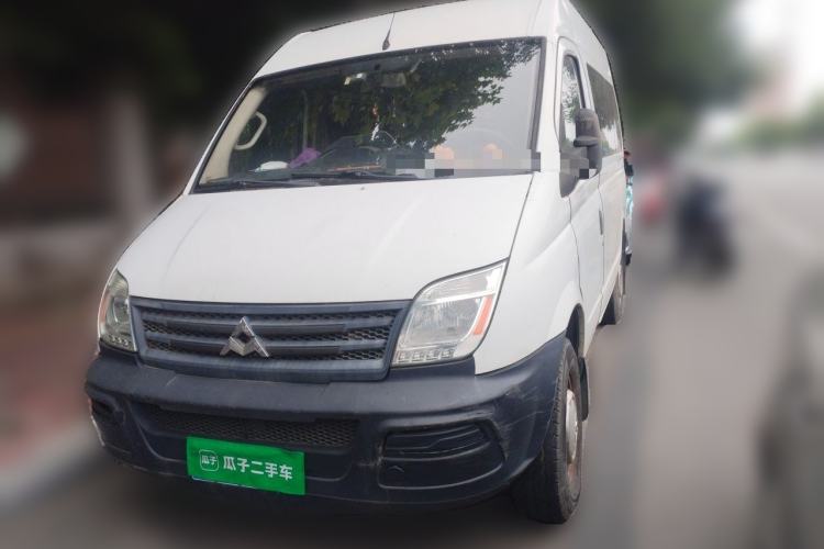 Used SAIC MAXUS Xintu V80 2012 2.5T Mid-Roof Value-Added Logistics Version D
