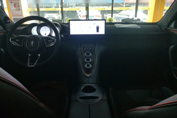 Used ORA Lightning Cat 2022 555 km Luxury Edition