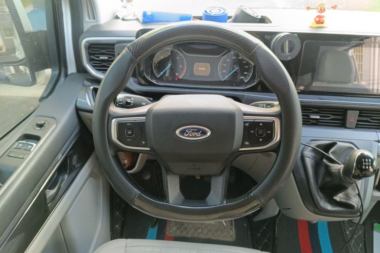 Used Ford Transit 2023 2.0T Diesel Manual Commercial & Travel Version Mid-axle Medium Roof 7/8/9-Seater