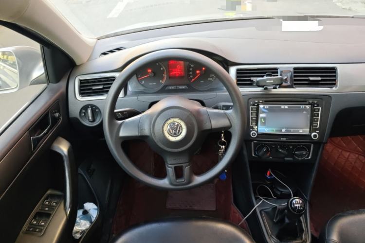 Used Volkswagen Santana 2015 1.6L Manual Comfort Edition Steering Wheel