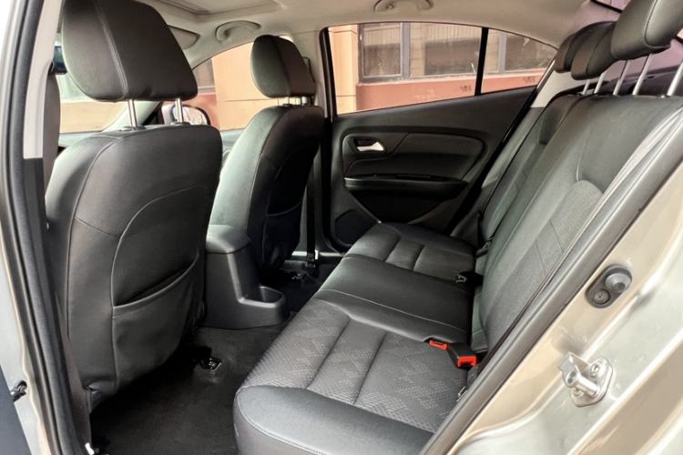 Used FAW Junpai A70 2016 1.6L Automatic Luxury Model Interior 10