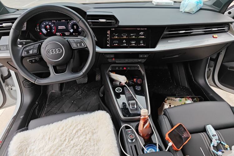 Used Audi A3 2022 Sportback 35 TFSI Fashionable Sports Model Center Console