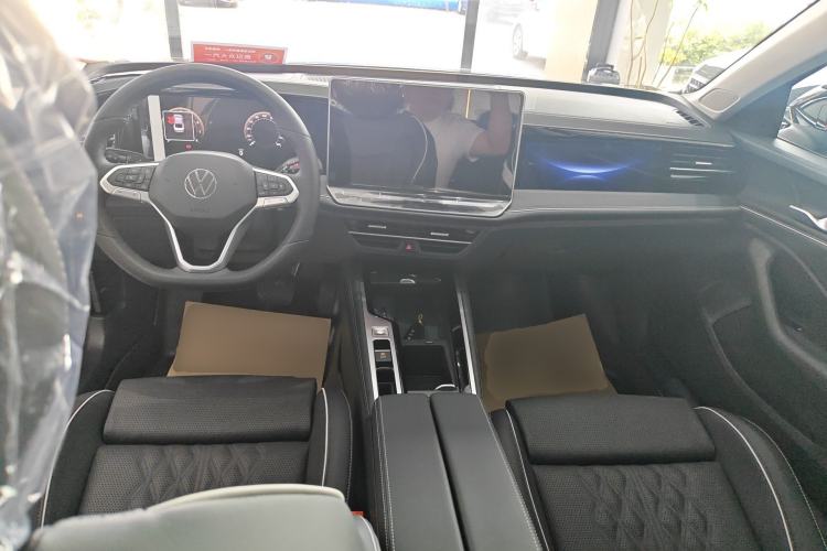 Used Volkswagen Magotan 2026 380TSI DSG Prestige Package—Daimai Package
