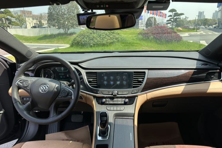 Used Buick LaCrosse 2018 20T Luxury Model
