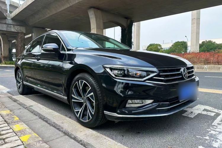 Used Volkswagen Magotan 2020 330TSI DSG Luxury Edition Exterior 1