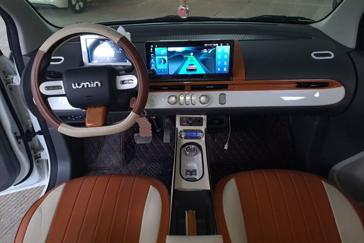 Used CHANGAN NEVO Lumin 2025 205km Refreshing Edition Center Console