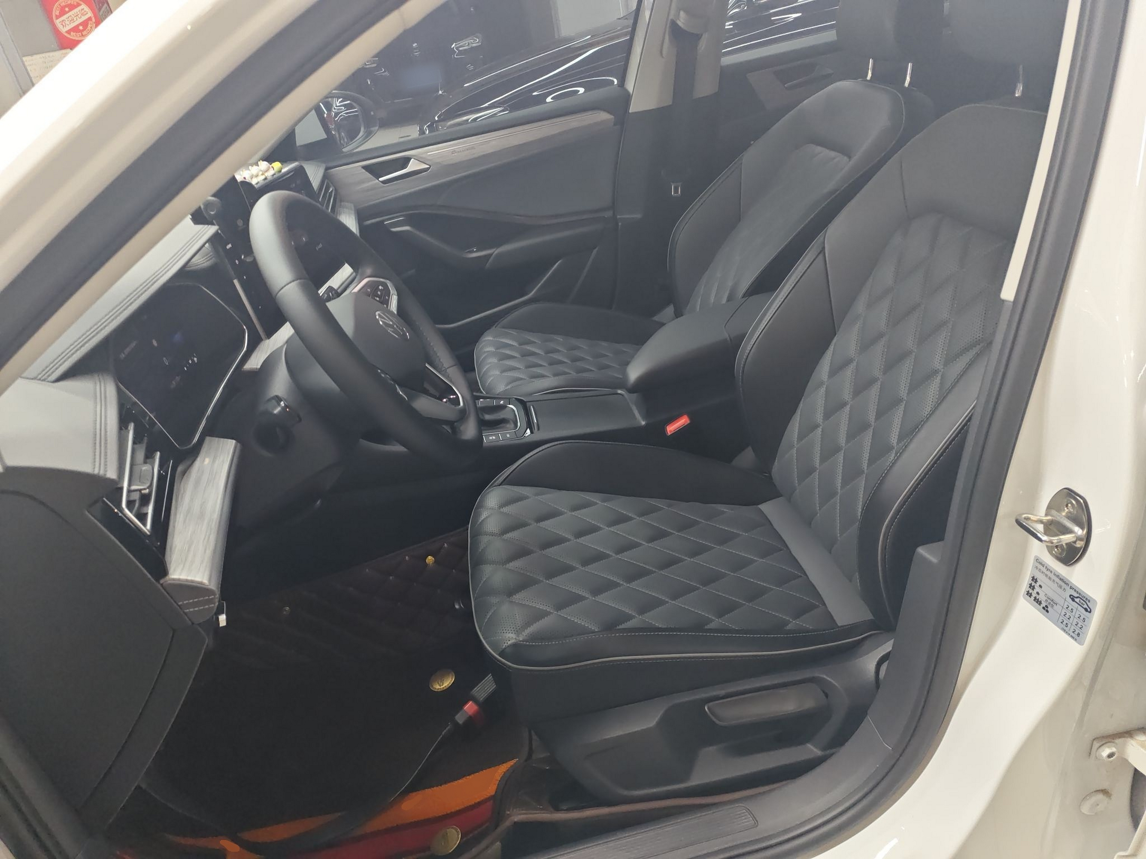Interior delantero