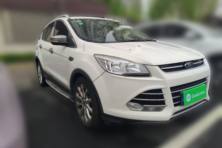Used Ford Kuga 2015 1.5L GTDi Two-Wheel Drive Fashion Edition Front Right 45 Deg