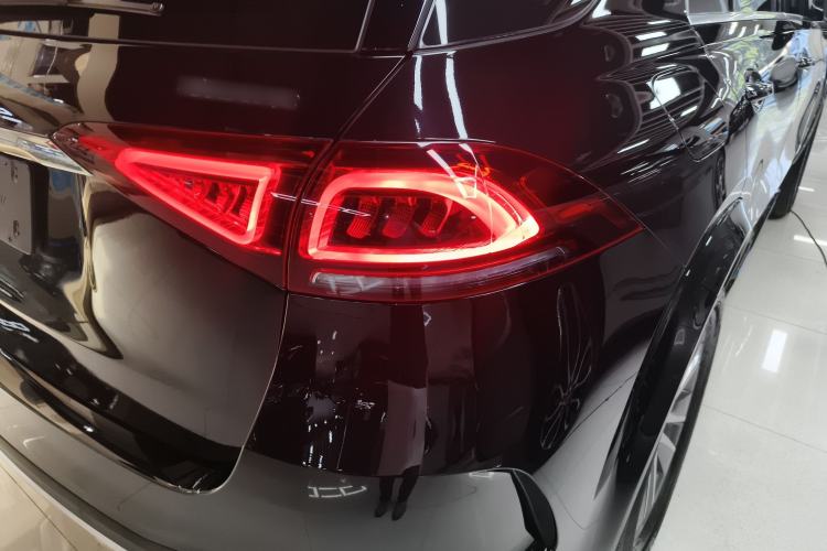 Used Mercedes-Benz GLE 2022 GLE 350 4MATIC Stylish Model Right Rear Taillight