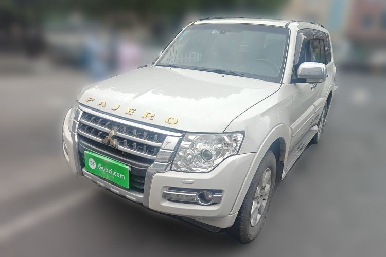 Used Mitsubishi Pajero 2018 3.0L Automatic Prestige Edition