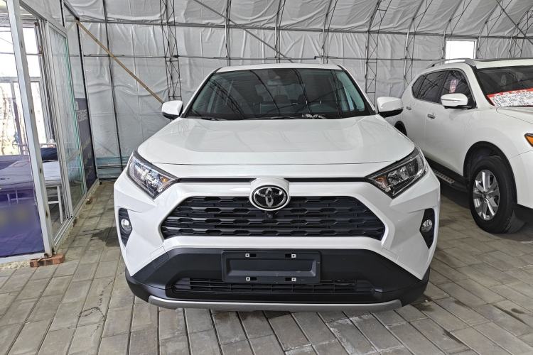 Used Toyota RAV4 2021 2.0L CVT Two-Wheel Drive Fashion Edition Exterior 1