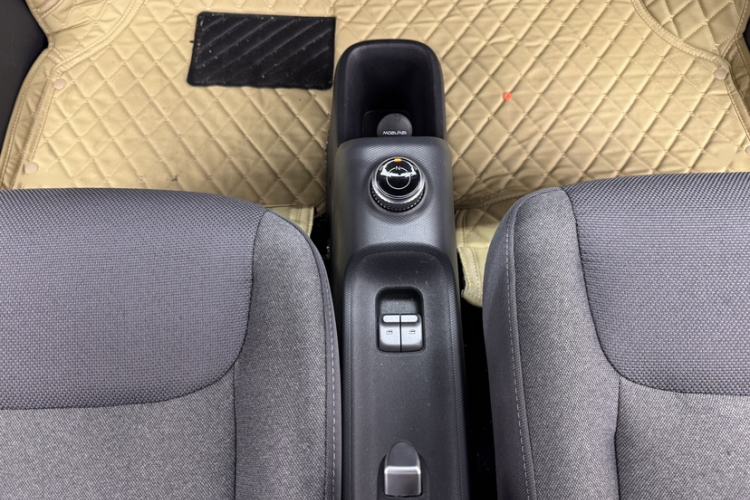 Used Wuling Zhiguang New Energy 2025 Comfort Model Gear Lever