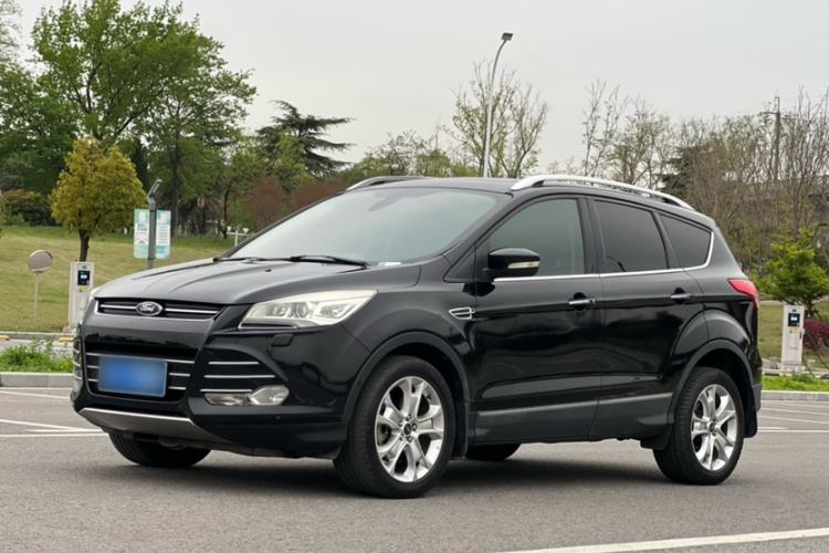 Used Ford Kuga 2015 2.0L GTDi Four-Wheel-Drive Sport Model