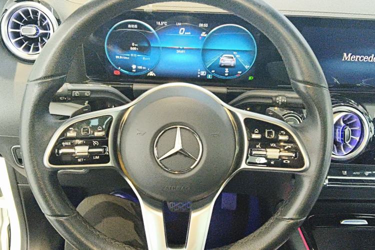 Used Mercedes-Benz GLA 2023 GLA 220 Steering Wheel