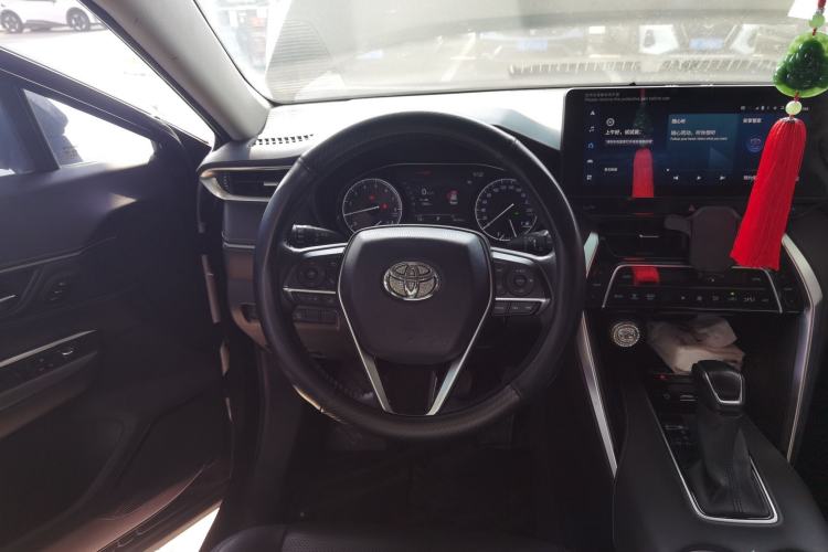 Used Toyota Harrier 2022 2.0L CVT Two-Wheel Drive Deluxe Edition