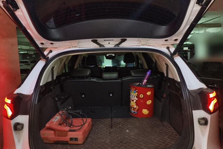 Used BYD Tang New Energy 2018 DM 2.0T All-Wheel Drive Smart Connectivity Luxury Model 7 Seats China V Emission Standard
