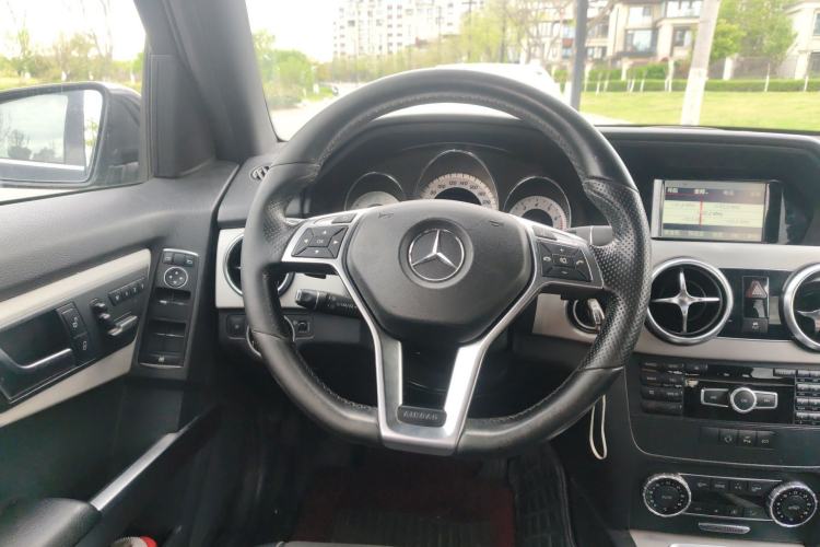 Used Mercedes-Benz GLK-Class 2015 GLK 260 4MATIC Dynamic Edition Ultimate Version Steering Wheel