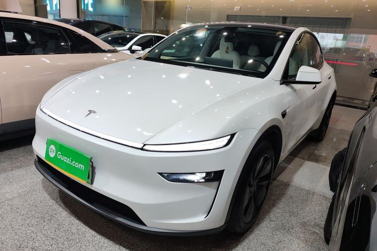 Used Tesla Model Y 2025 Rear-Wheel-Drive Version