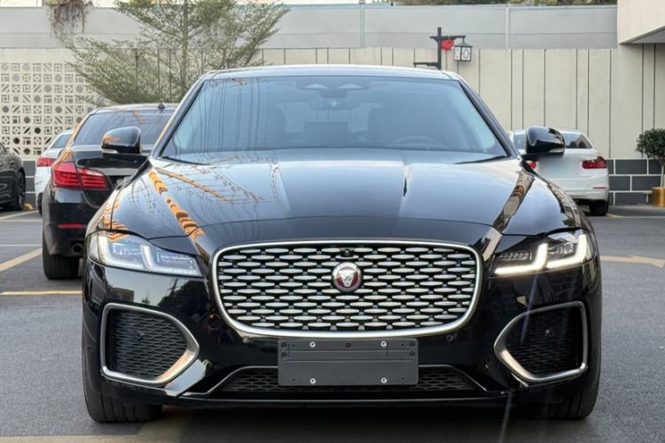 Used Jaguar XFL 2024 2.0T P250 Two-Wheel Drive Prestige Luxury Edition
