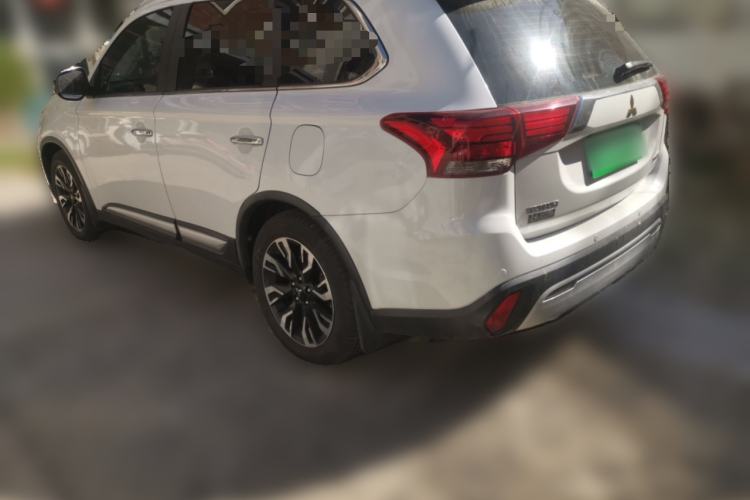 Used Mitsubishi Outlander 2019 2.4L 4x4 Zhi Xiang Edition 5 Seats China VI Standard Rear Left 45 Deg