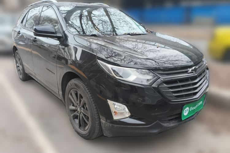 Used Chevrolet Equinox 2017 RS 550T Automatic All-Wheel-Drive Boundary Edition Front Right 45 Deg