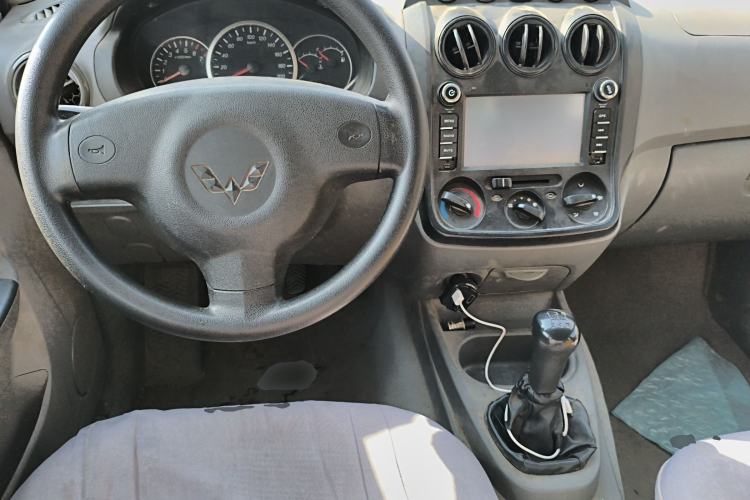 Used Wuling Hongguang 2014 1.2L Base Model China IV
