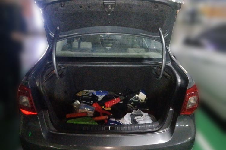 Used Volkswagen Bora 2012 1.6L Manual Fashion Edition Trunk