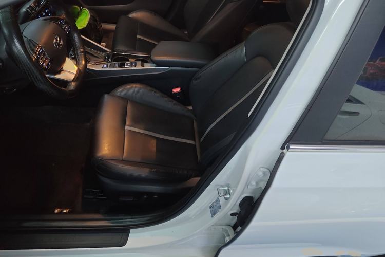 Used Hyundai Lafesta 2019 280TGDi Smart Speed Version China VI Standard Left Front Seat