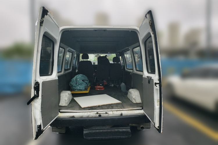 Used JMC Transit 2017 2.8T Commercial Version Short Wheelbase Mid-Roof 6/7/8-Seater JX493 Trunk