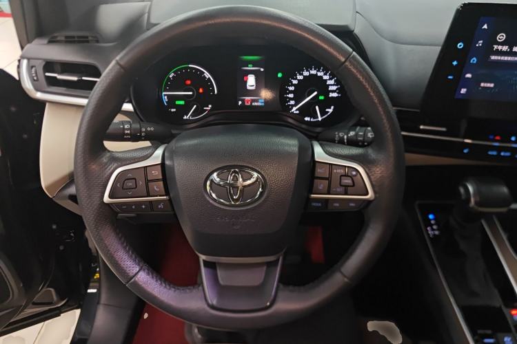 Used Toyota Granvia 2022 2.5L Hybrid Premium Edition