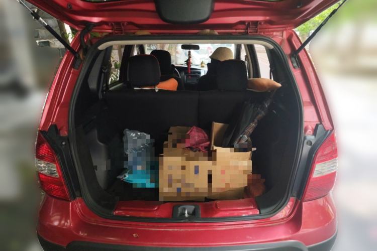 Used Nissan Livina 2010 JINRUI Edition 1.6L Automatic Standard Model Trunk