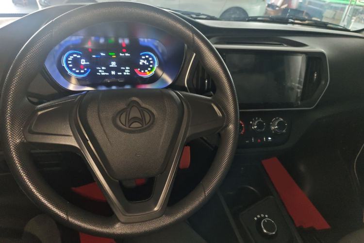 Used CHANGAN KAICHENG Ruixing EM80 2025 Wealth Edition Passenger Version Comfortable Model 6 Seats 300km Side-Hinged Doors Center Console