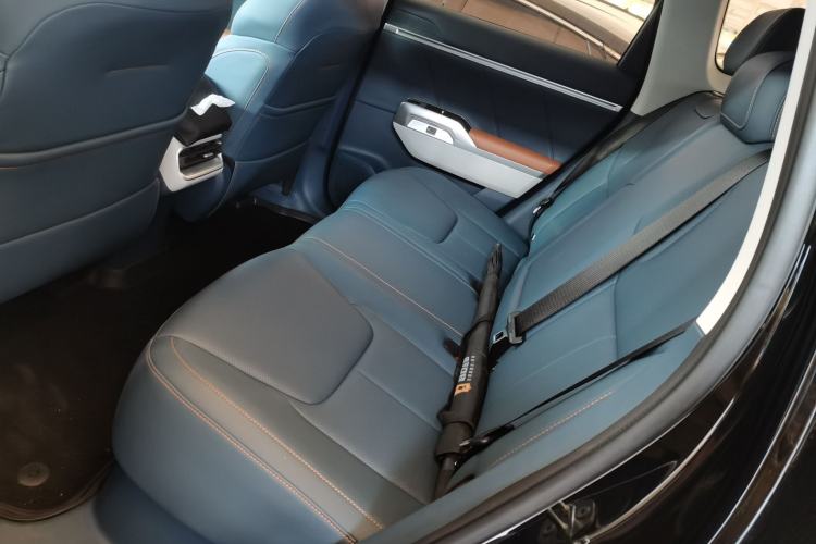 Used Deepal G318 2024 Four-Wheel-Drive Air Suspension Model
