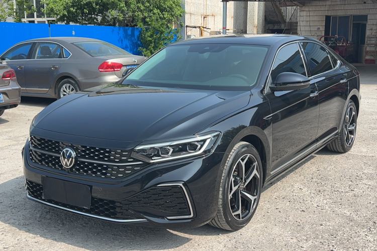 Used Volkswagen Passat 2025 Outstanding Model 380TSI Starry Dragon Glorious Edition