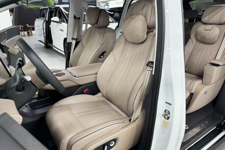 Used XPeng X9 2025 740 Ultra-Long Range Max