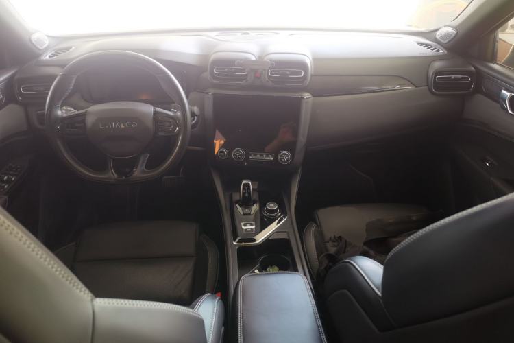 Used Lynk & Co 03 2022 1.5TD DCT JingPro Center Console