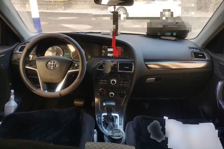 Used Brilliance V5 2016 1.5T Automatic Two-Wheel Drive Sport Model
