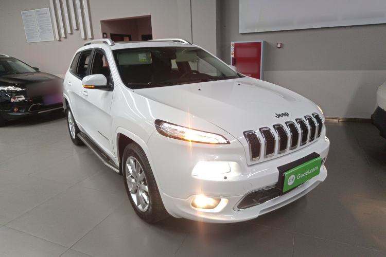 Used Jeep Cherokee 2017 2.4L Professional Smart Edition