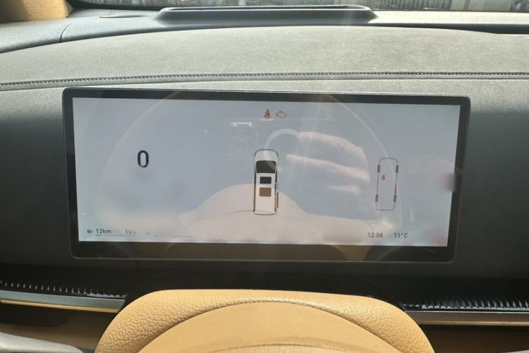 Used VOYAH Dream 2025 PHEV Four-Wheel Drive Prestige Kunpeng Edition
