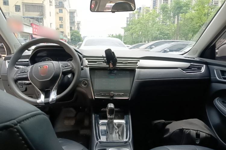 Used Roewe i5 2019 1.5L Automatic 4G Connected Langhao Edition
