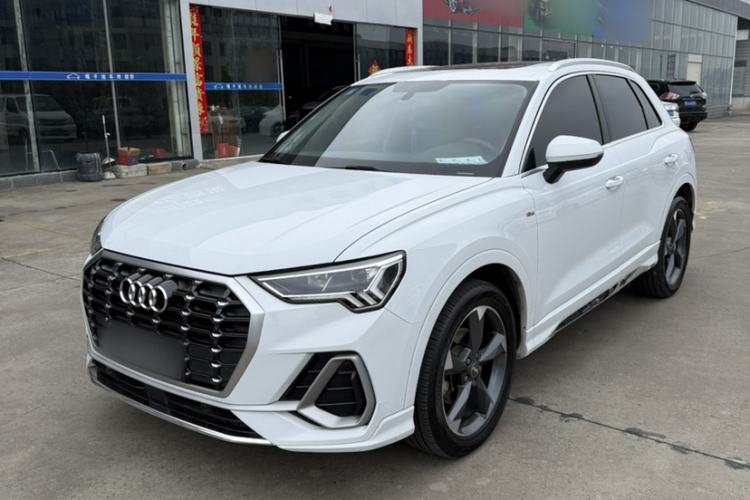 Used Audi Q3 2019 35 TFSI Fashion Dynamic Model