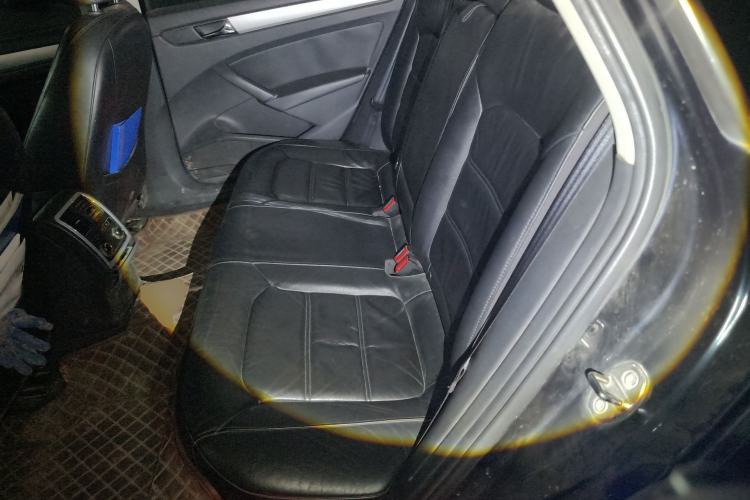 Used Volkswagen Passat 2011 1.8 TSI DSG Prestige Edition Left Rear Seat