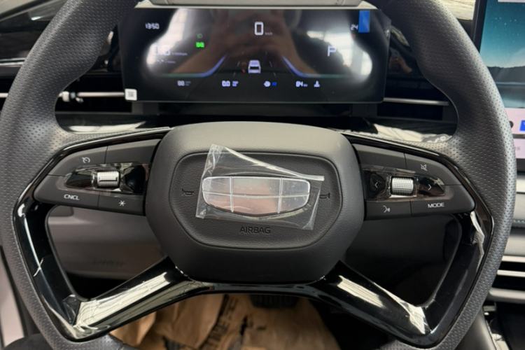 Used Geely Auto Emgrand X7 Sport 2026 Model 1.5TD Aspirational Exterior 7