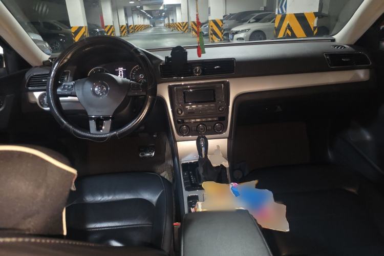 Used Volkswagen Passat 2015 1.8TSI DSG Prestige Edition Center Console