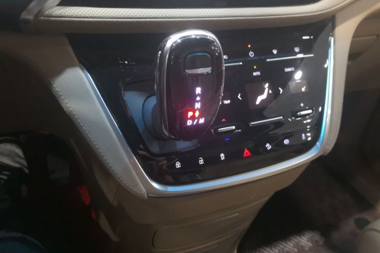 Used Buick GL8 2021 ES Land Cruiser 653T Luxury Edition