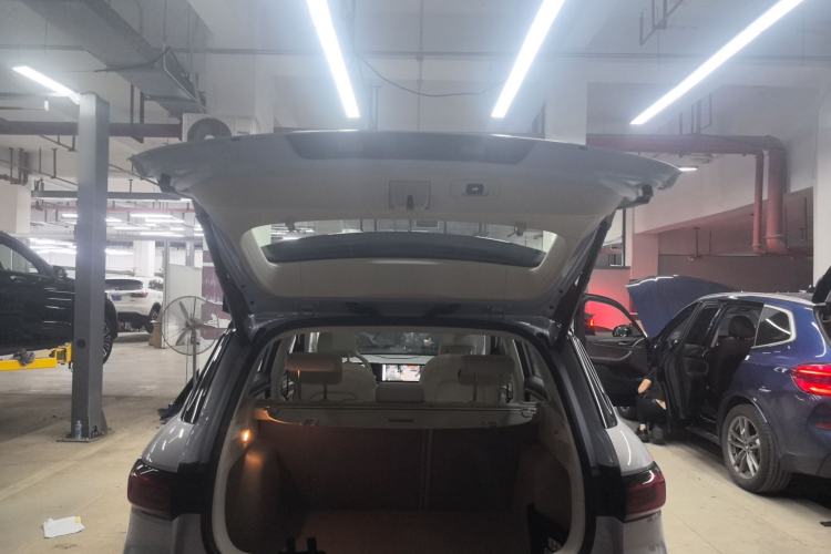 Used Geely Auto icon 2025 Linglong 1.5TD Ruyi Edition Trunk