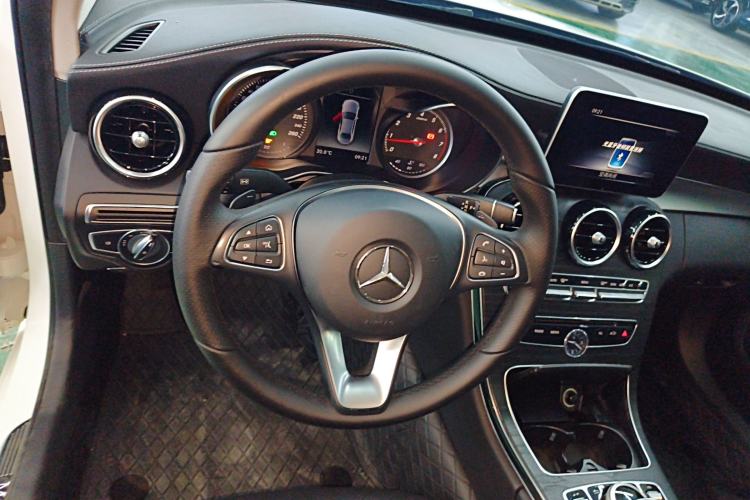 Used Mercedes-Benz C-Class 2018 C 200 L Sport Edition Steering Wheel