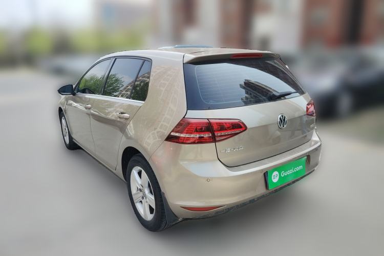 Used Volkswagen Golf 2017 1.6L Automatic Comfort Million-Vehicle Anniversary Edition Rear Left 45 Deg