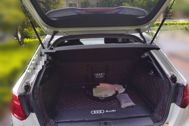 Used Audi A3 2020 Sportback 35 TFSI Fashion Edition China VI Emission Standard Trunk