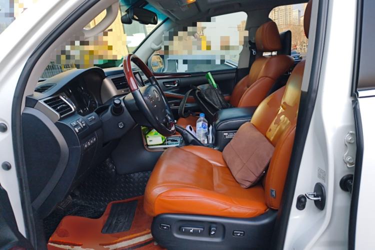 Used Lexus LX 2012 570
